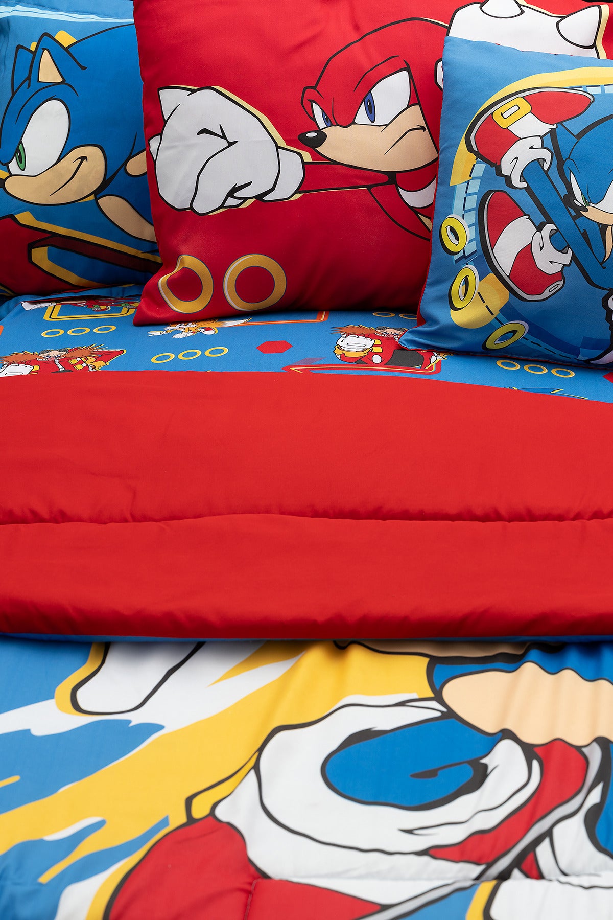 Sonic 5-In-1 Bnb Comforter Bedding Set – Brushed Microfiber & Polyester Shell – Red