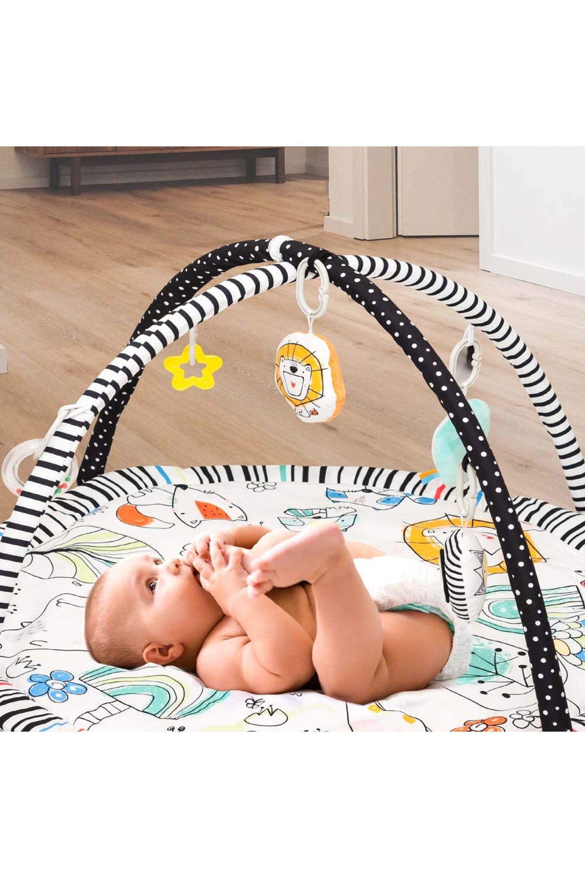 MOON Jungle friends mat with single arch, Om+, Baby playmat & Activity Gym