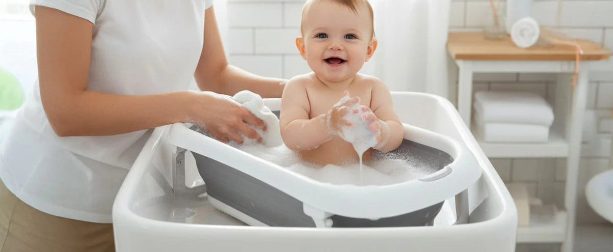 Asalvo Luigi Foldable Baby Bath for Newborn, White/Gray - 0-12 months up to 15 kg.